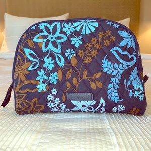 Vera Bradley travel bag